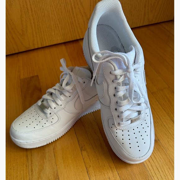 Nike Air Force 1 Womens Leather - Picture 2 of 5